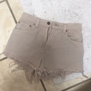 Levi high waisted shorts
